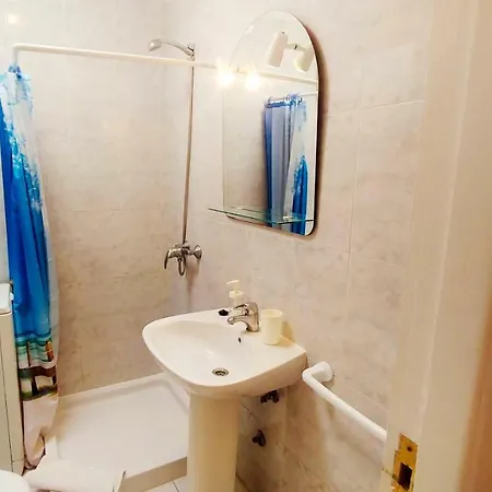 Cute Studio By Helloapartments طوستا ديل سيلونثيو